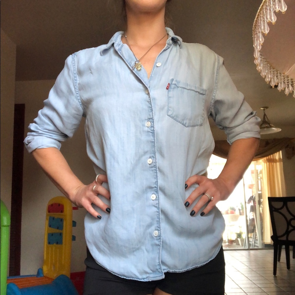 Levis Boyfriend Fit Denim Button Shirt Size Small